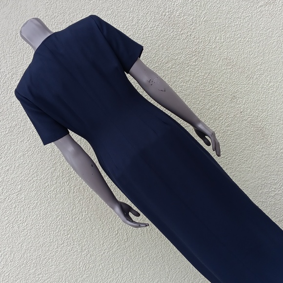 ULTRA DRESS NY FORMAL MAXI LENGTH SPECIAL OCCASION DRESS (INDONESIA) - Picture 12 of 17